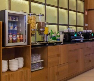 Desayuno buffet  Vincci Porto Oporto